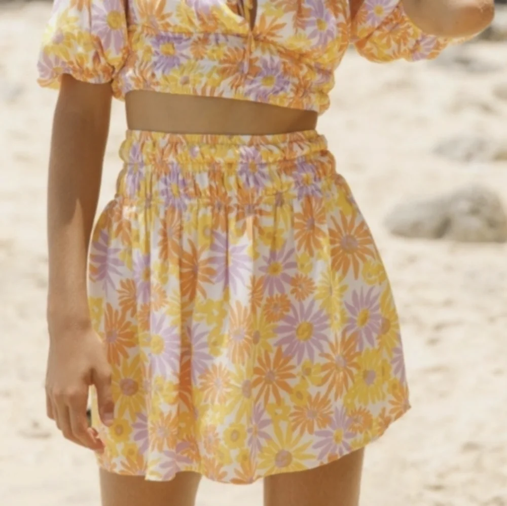LSpace Oppsie Daisy Skirt Women's XS Floral Orange Golden 2